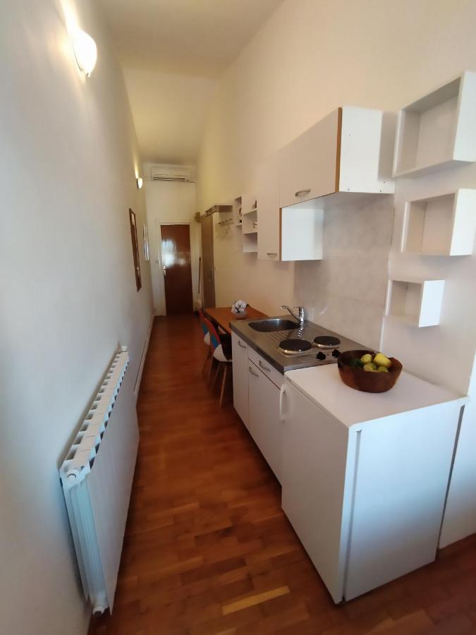 Pluton Appartement Primošten Buitenkant foto